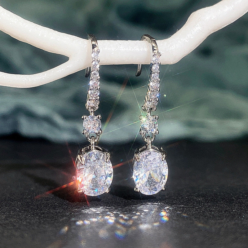 Käsintehty vintage Korvarengas