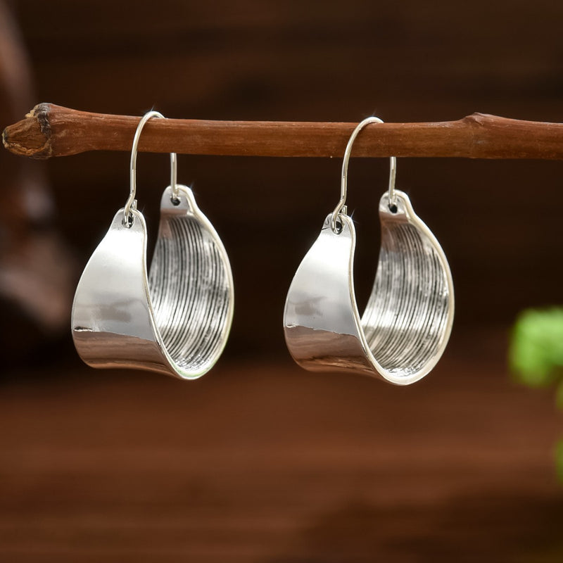 Elegantti Korvarengas jokaiseen tilaisuuteen