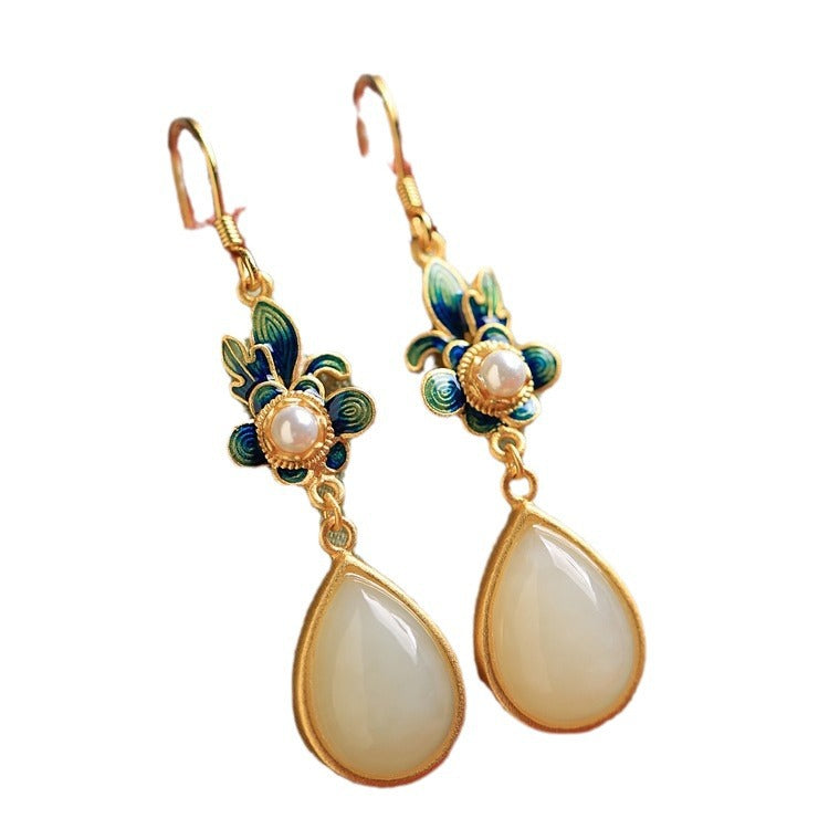 Kaunis Kulta Korusetti ainutlaatuisella tyylillä