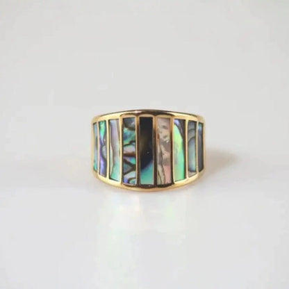 Hurmaava Sormus jokaiseen tilaisuuteen