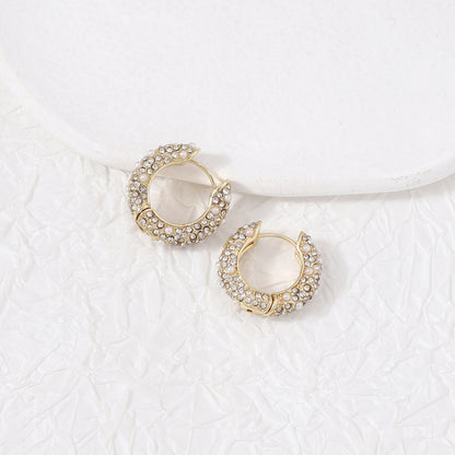 Hurmaava Korvarengas jokaiseen tilaisuuteen