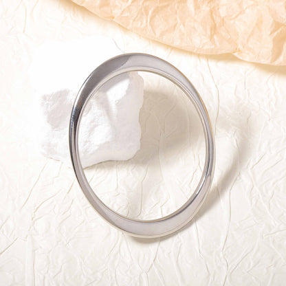 Klassinen Rannekoru ajattomalla viehätyksellä