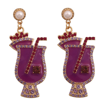 Kaunis Korvarengas ainutlaatuisella tyylillä