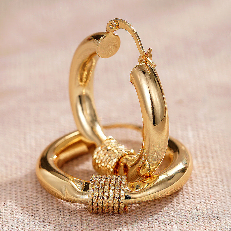 Hurmaava Korvarengas jokaiseen tilaisuuteen