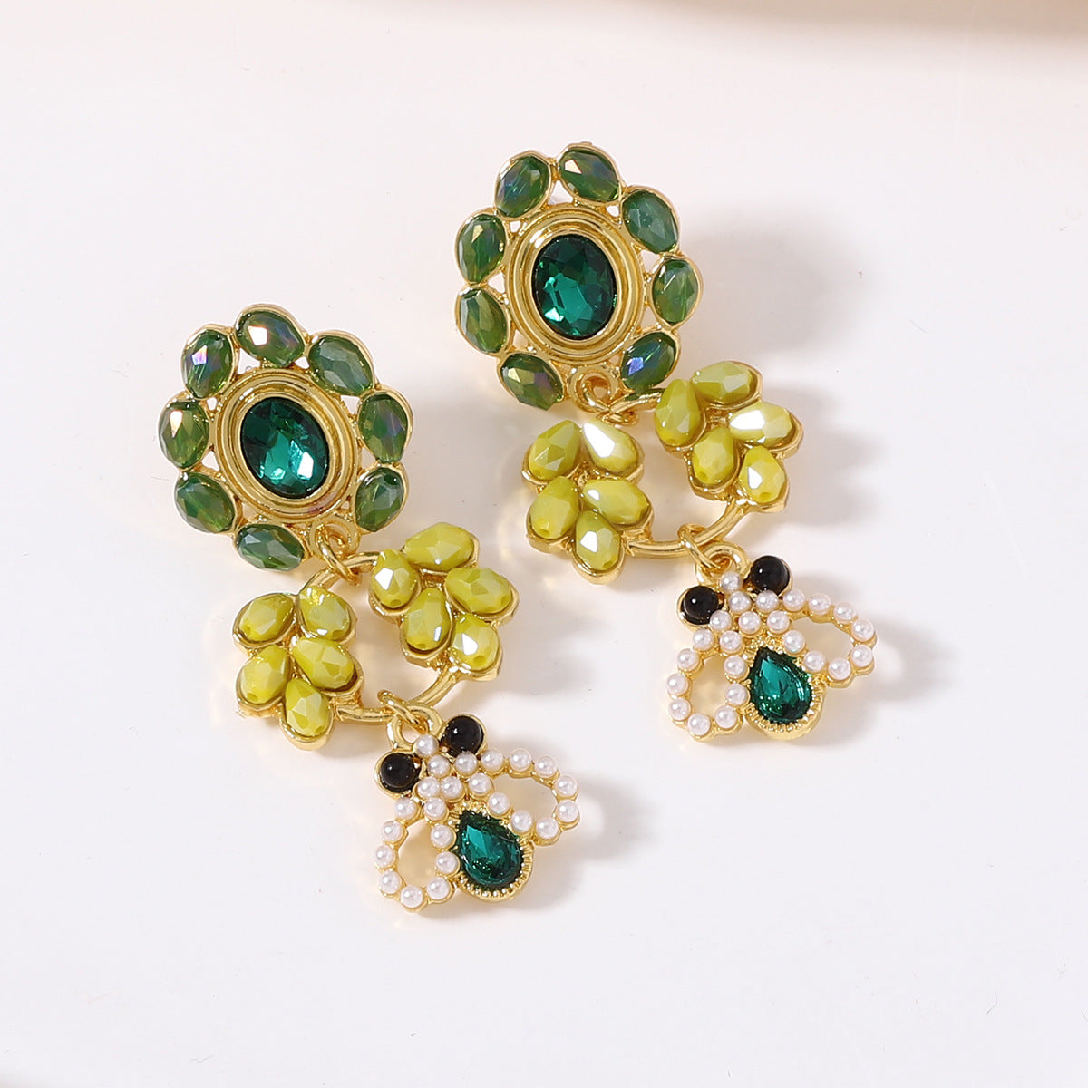 Käsintehty vintage Korvarengas