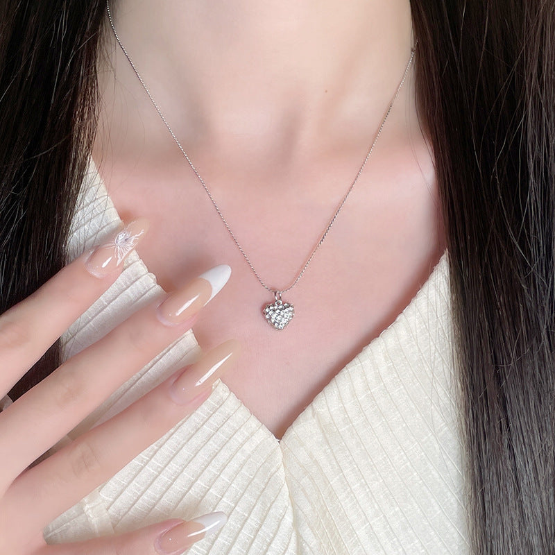 Käsintehty vintage Kaulakoru