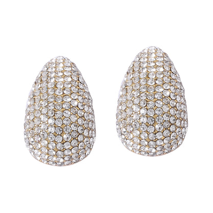 Kaunis Korvarengas ainutlaatuisella tyylillä