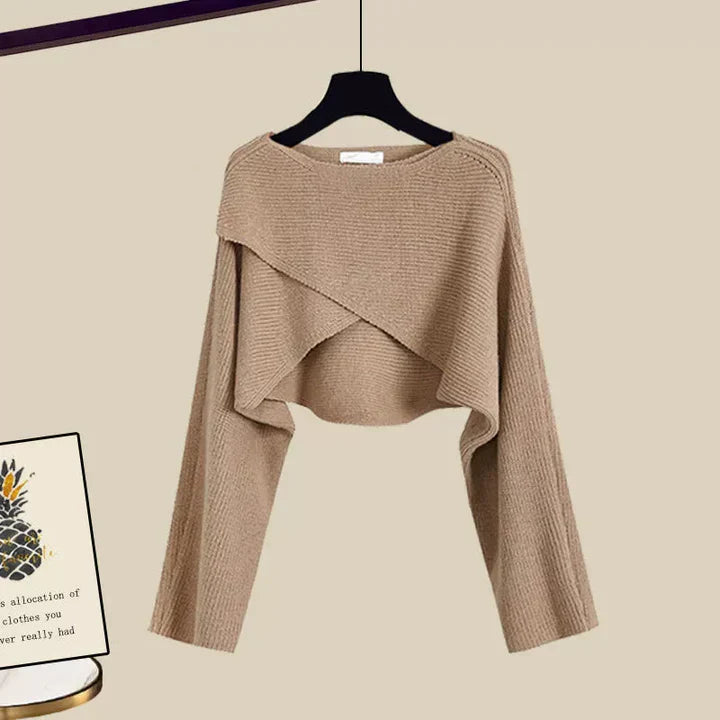 Effortlessly Elegant Garment with a Timeless Design