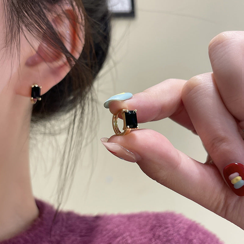 Herkkä käsityö Korvarengas