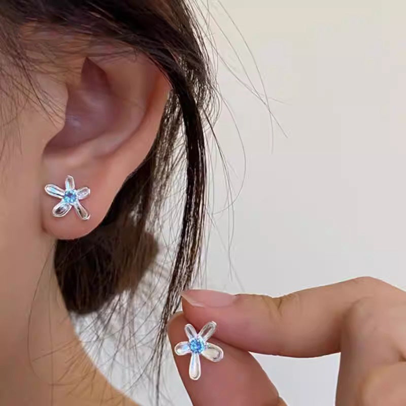 Käsintehty vintage Korvarengas