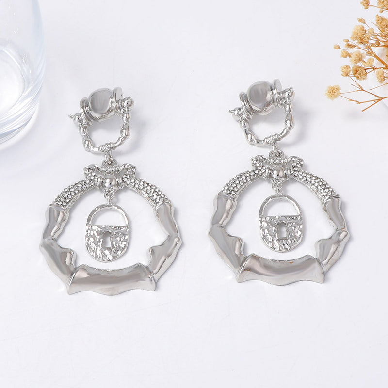 Herkkä käsityö Koru