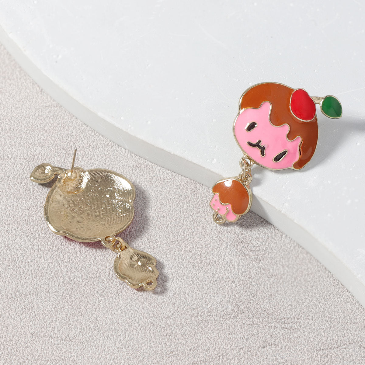 Käsintehty vintage Korvarengas