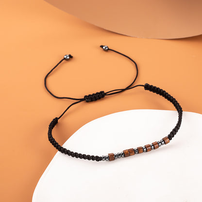 Kaunis Rannekoru ainutlaatuisella tyylillä