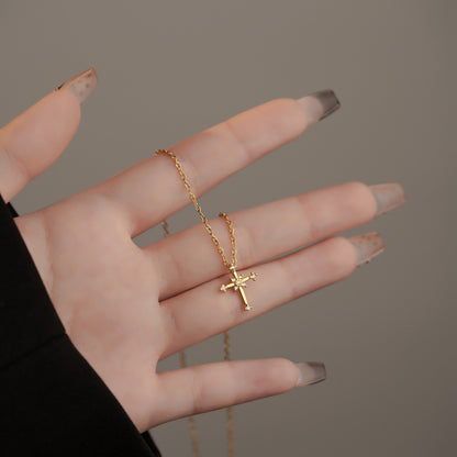 Hurmaava Kaulakoru jokaiseen tilaisuuteen