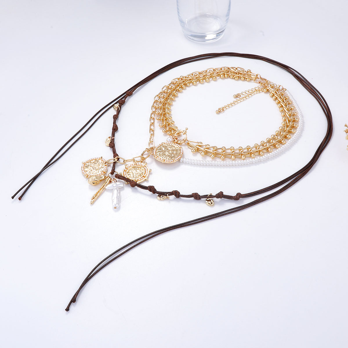 Romanttinen Helmi Kaulakoru erityisiin hetkiin