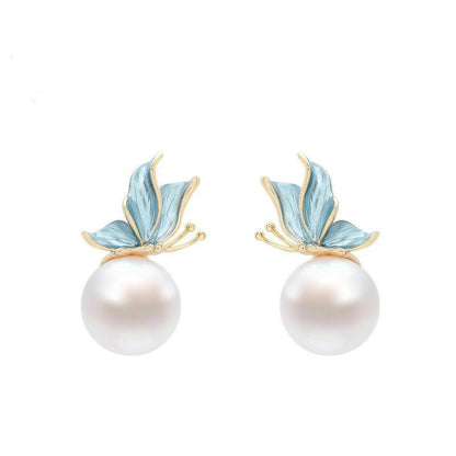 Klassinen Helmi Korvarengas ajattomalla viehätyksellä