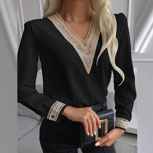Beautifully Crafted Blouse in a Classic Style
