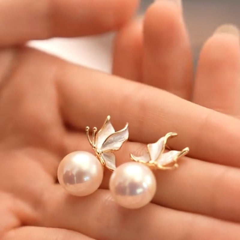 Hurmaava Helmi Korvarengas jokaiseen tilaisuuteen