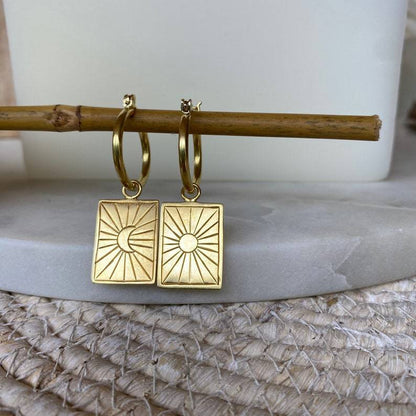 Klassinen Kulta Korvarengas ajattomalla viehätyksellä