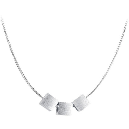 Herkkä käsityö Kaulakoru