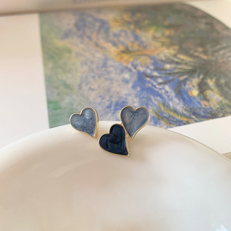 Kaunis Korvarengas ainutlaatuisella tyylillä