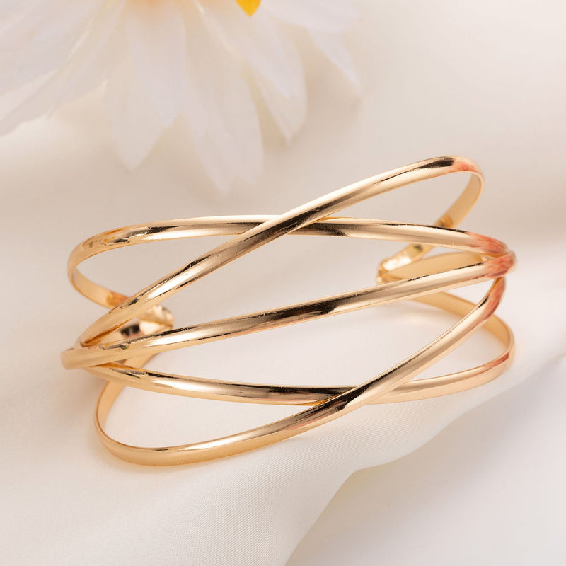 Klassinen Rannekoru ajattomalla viehätyksellä