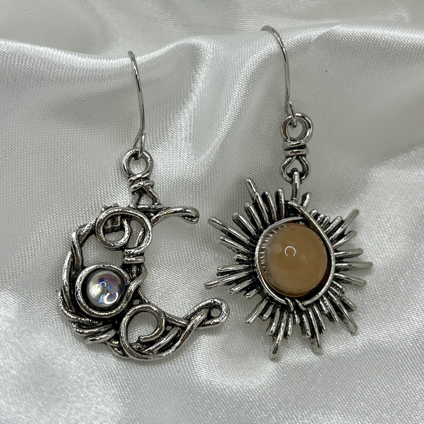 Käsintehty vintage Korvarengas