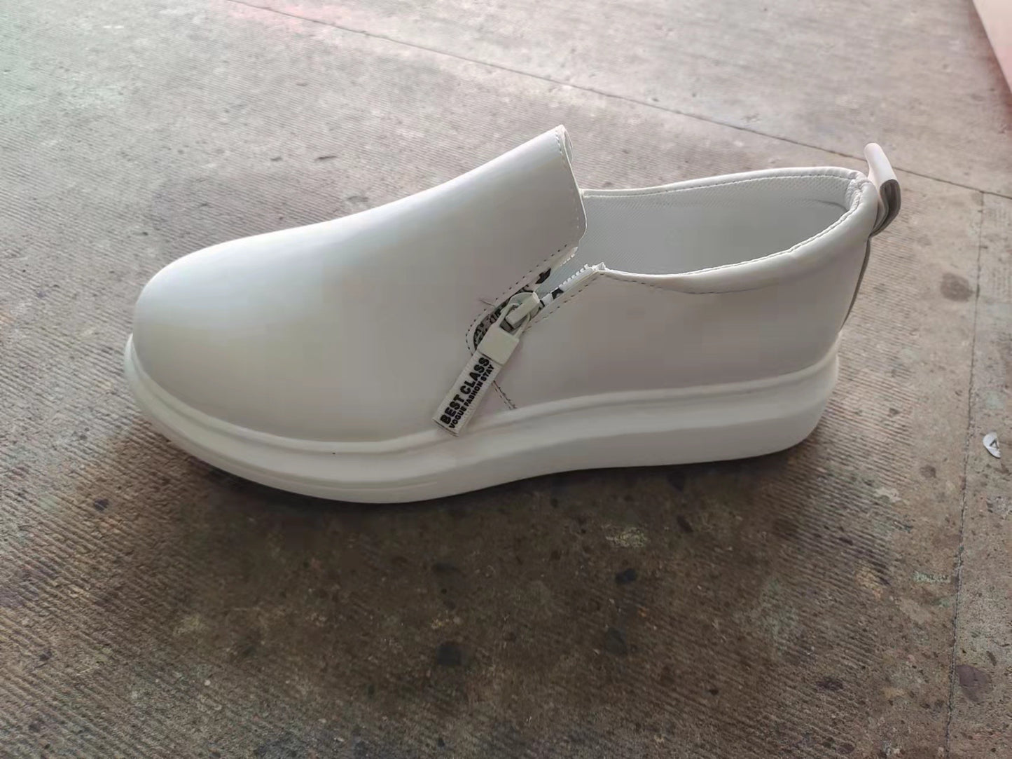 Sulavalinaiset Ortopediset Kengät Moderniin Tyyliin