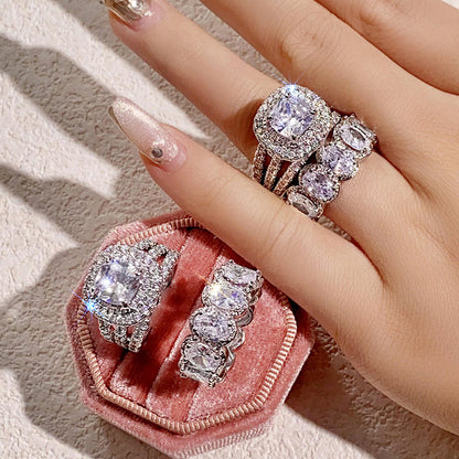 Hurmaava Korusetti jokaiseen tilaisuuteen