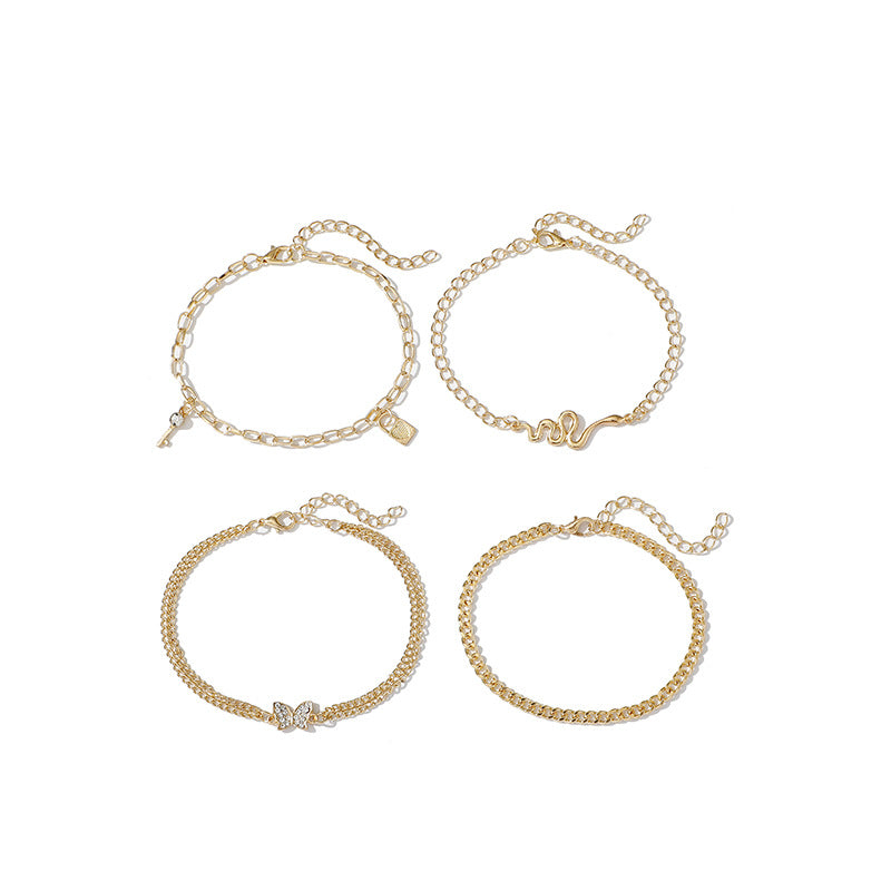 Klassinen Kulta Korusetti ajattomalla viehätyksellä