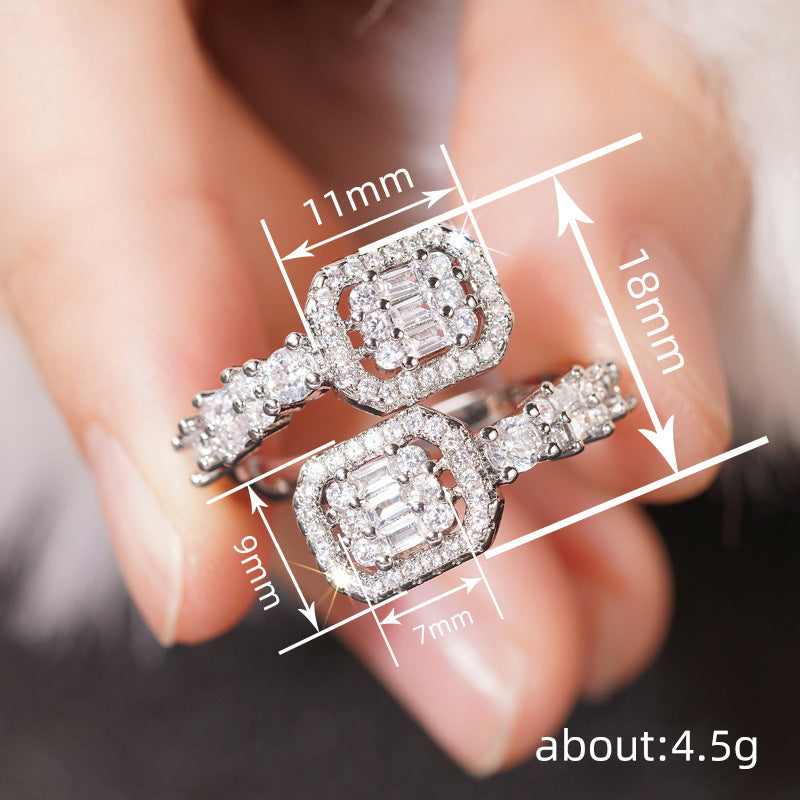 Klassinen Sormus ajattomalla viehätyksellä