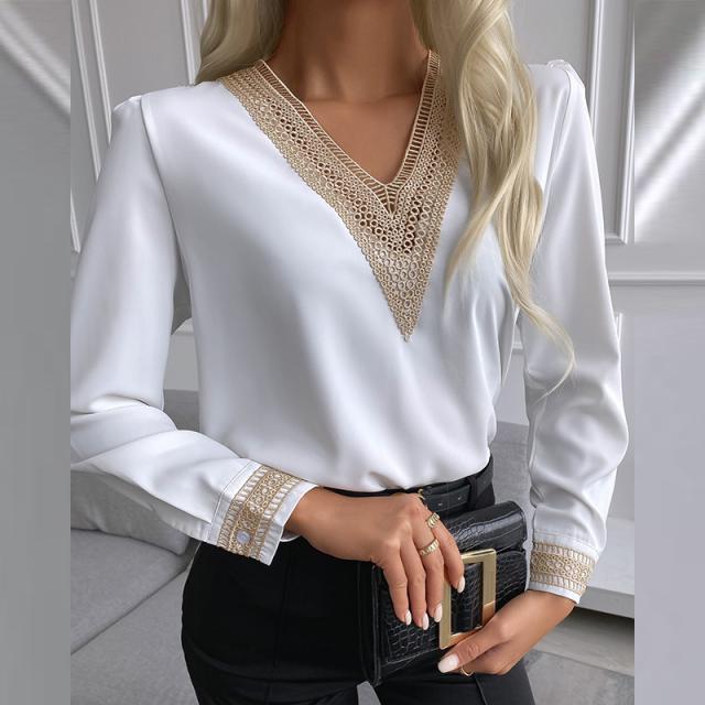 Beautifully Crafted Blouse in a Classic Style