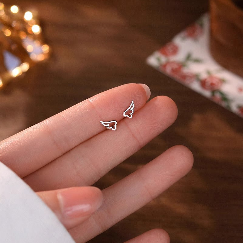 Kaunis Korvarengas ainutlaatuisella tyylillä