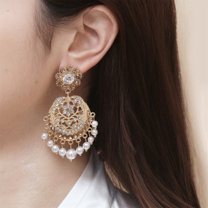 Klassinen Korvarengas ajattomalla viehätyksellä