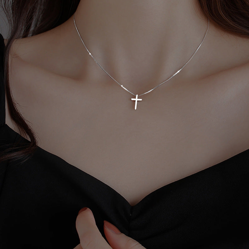 Herkkä käsityö Koru