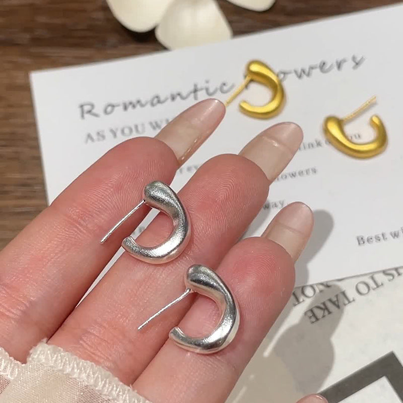 Hurmaava Korvarengas jokaiseen tilaisuuteen