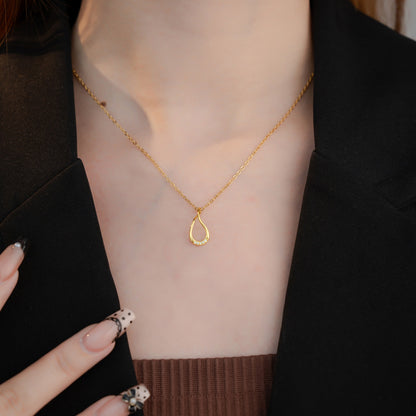 Klassinen Kaulakoru ajattomalla viehätyksellä