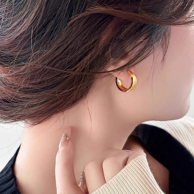 Romanttinen Kulta Korvarengas erityisiin hetkiin