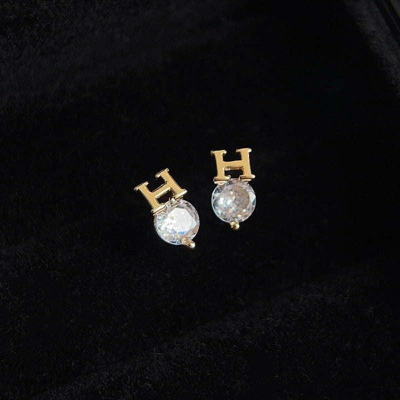 Herkkä käsityö Korvarengas