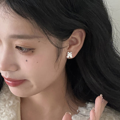 Kaunis Koru ainutlaatuisella tyylillä