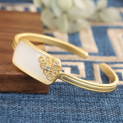 Romanttinen Hopea Rannekoru erityisiin hetkiin