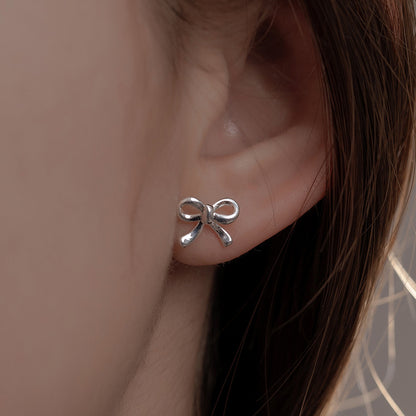 Kaunis Korvarengas ainutlaatuisella tyylillä