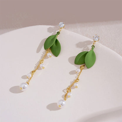 Käsintehty vintage Helmi Korvarengas