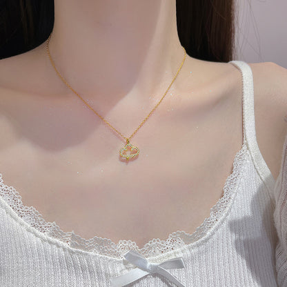 Herkkä käsityö Kaulakoru