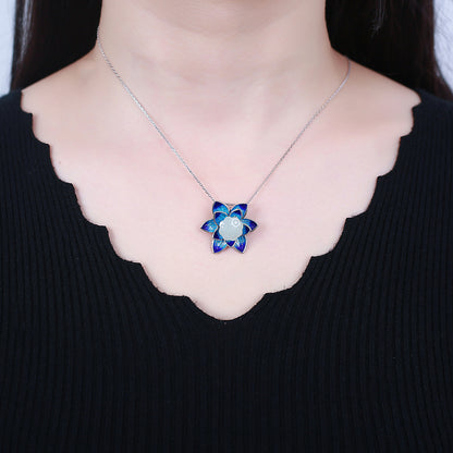 Elegantti Hopea Kaulakoru jokaiseen tilaisuuteen