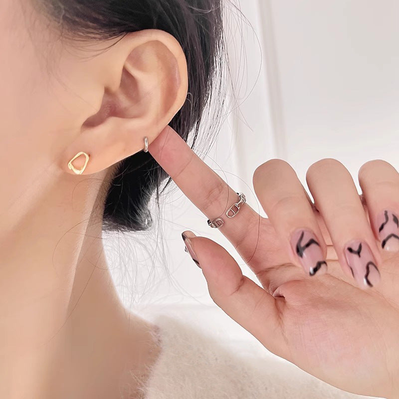 Klassinen Korvarengas ajattomalla viehätyksellä