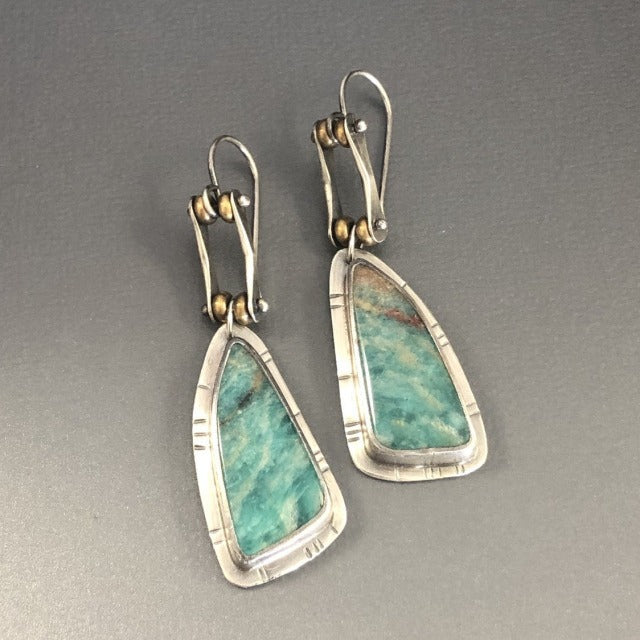 Käsintehty vintage Korvarengas