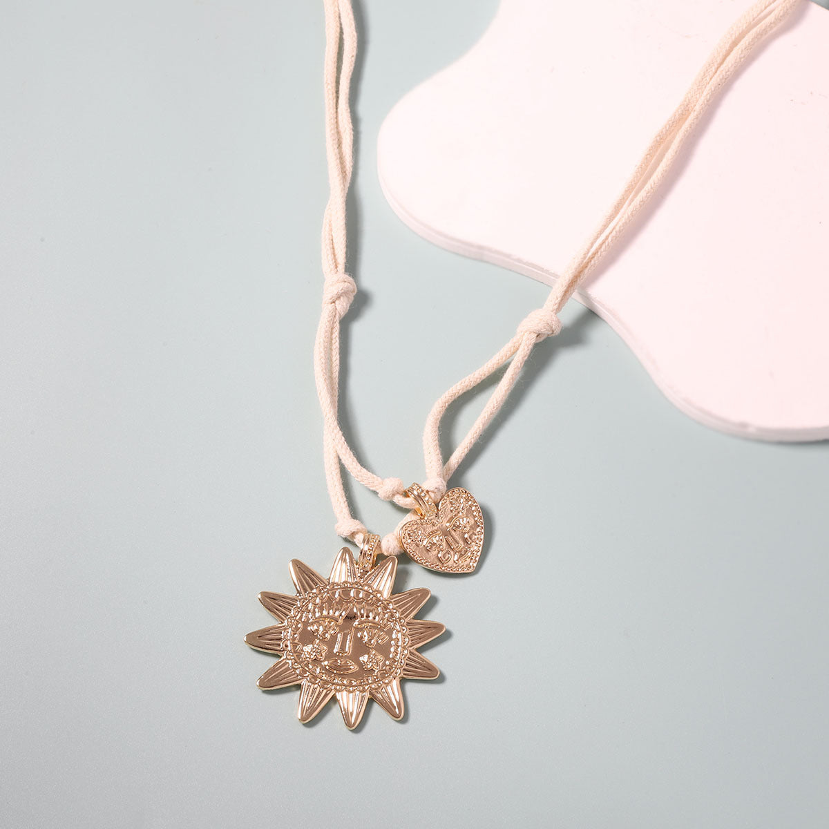 Kaunis Kulta Kaulakoru ainutlaatuisella tyylillä