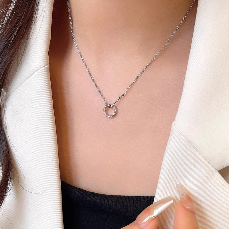 Herkkä käsityö Kaulakoru