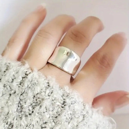 Kaunis Sormus ainutlaatuisella tyylillä